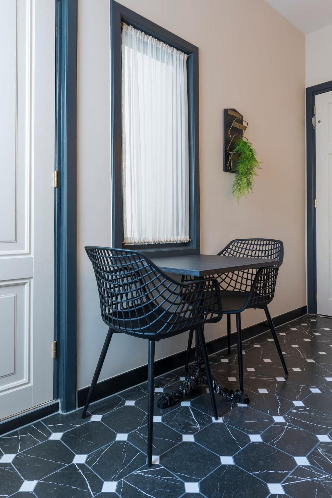 Petite Room With Wifi, Ac, And Shared Kitchen Tilburgo Exterior foto