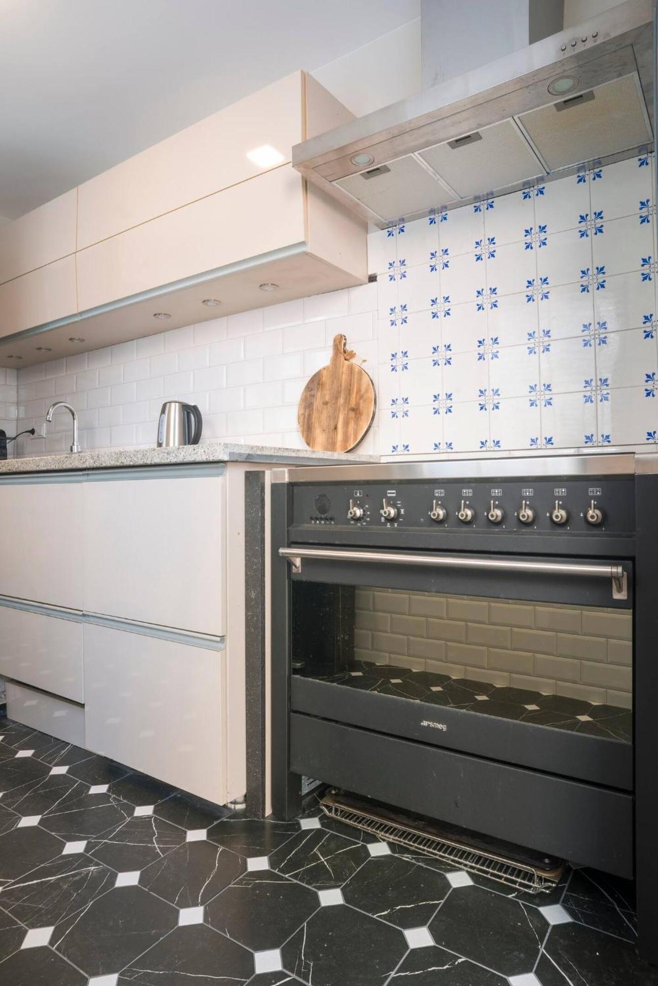 Petite Room With Wifi, Ac, And Shared Kitchen Tilburgo Exterior foto