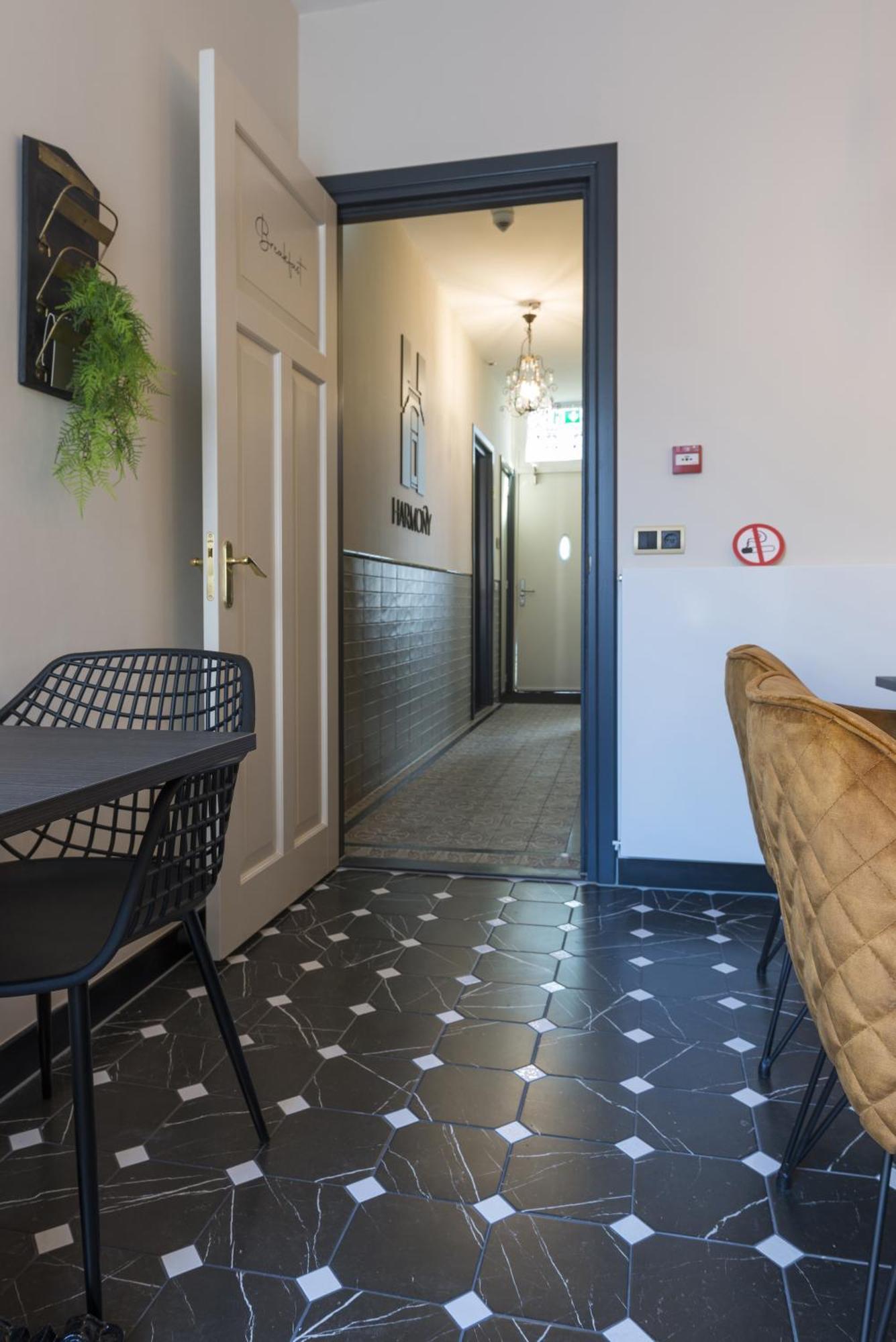 Petite Room With Wifi, Ac, And Shared Kitchen Tilburgo Exterior foto