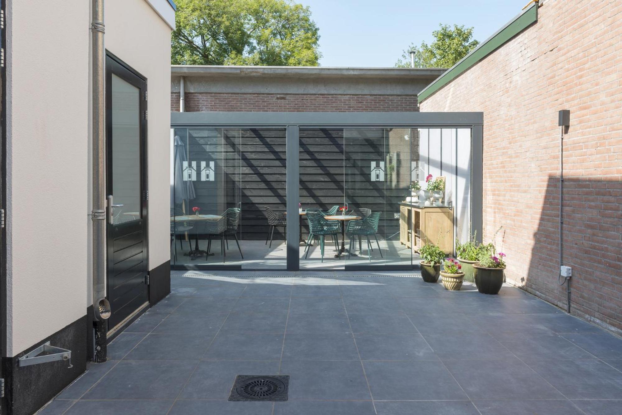 Petite Room With Wifi, Ac, And Shared Kitchen Tilburgo Exterior foto